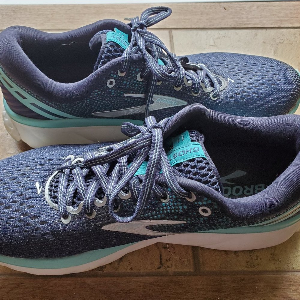 Brooks Ghost 11 Women's Size 9.5
